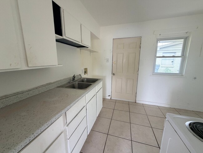 Photo - 2359 NW Bell Ave