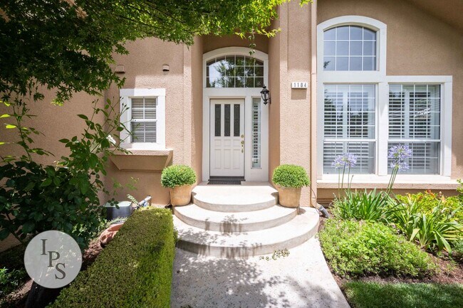 Photo - 1184 E Province Dr