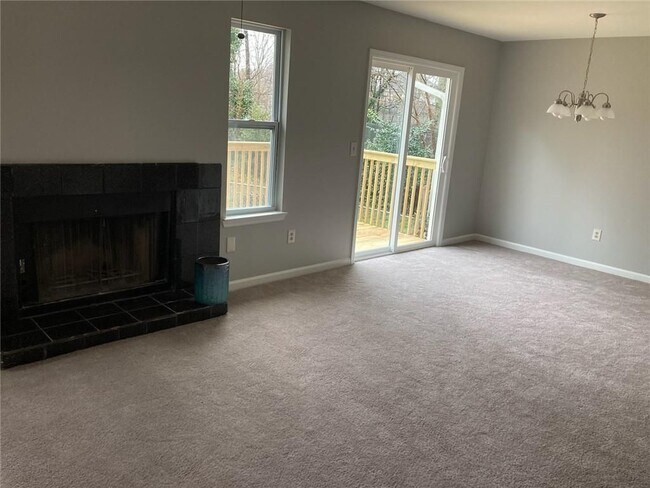 Photo - 925 Mill Stone Dr