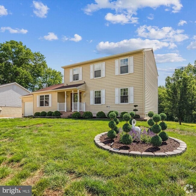 Building Photo - 10902 Valley Brook Dr Rental