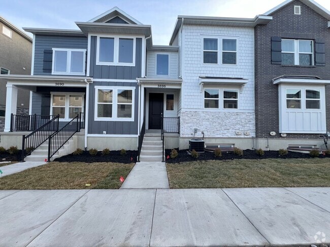 Building Photo - 3 Bed/2.5 Bath Townhome in Lehi
