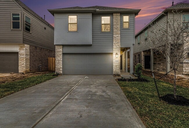 Building Photo - 17219 Walden Lk Ln