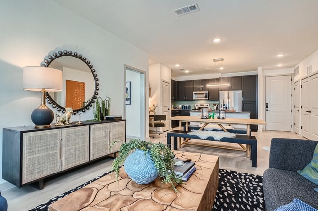 Photo - Studio Special: 2 Weeks Free + 50% Off Ren... Unit RSOTR