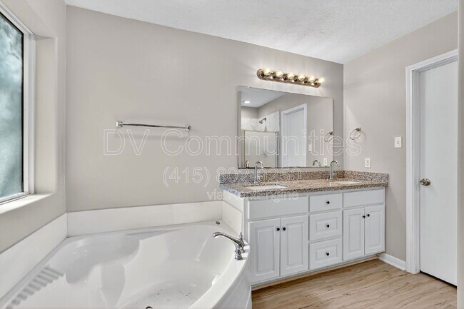 Photo - 16350 Many Trees Ln