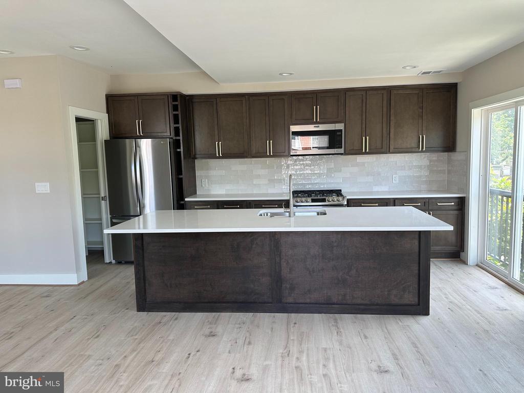 Photo - 234 15th St NE