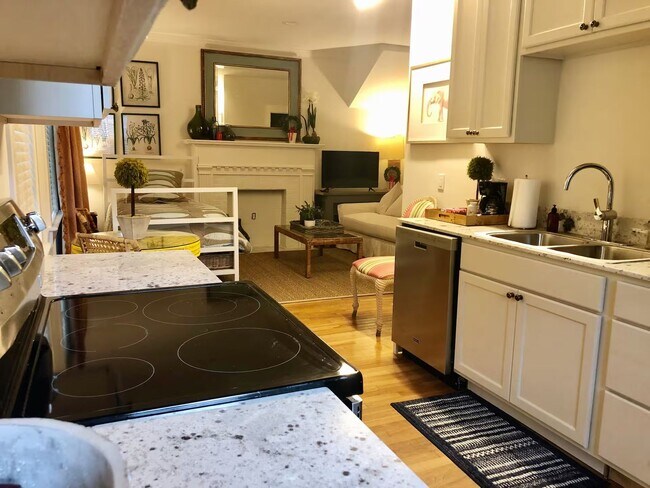 Photo - Available June 2026 – Furnished 1BR in Hundred Oaks | Utilities Included