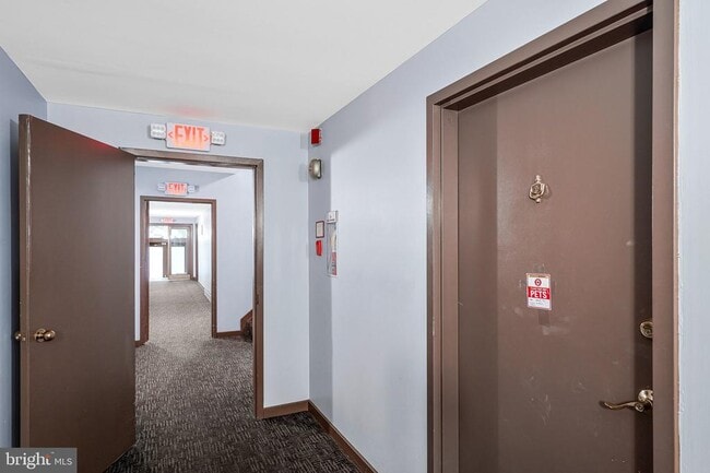 Photo - 1931 17th St NW Unidad 103