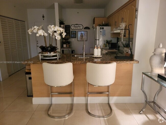 Building Photo - 5099 NW 7th St Unit 205 Rental