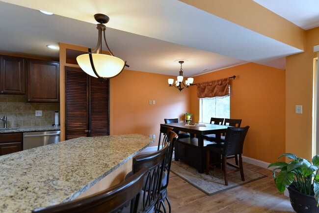 Photo - 18601 Walkers Choice Rd Unit 3