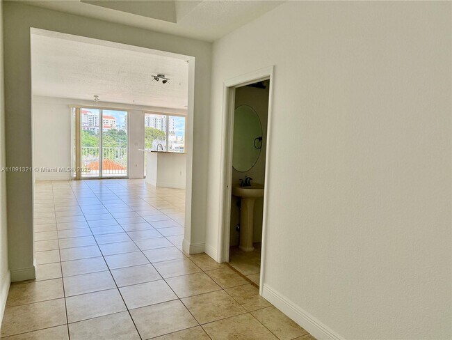 Photo - 107 Mendoza Ave Unit 402