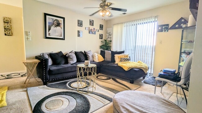 Photo - 2038 N Rand Rd