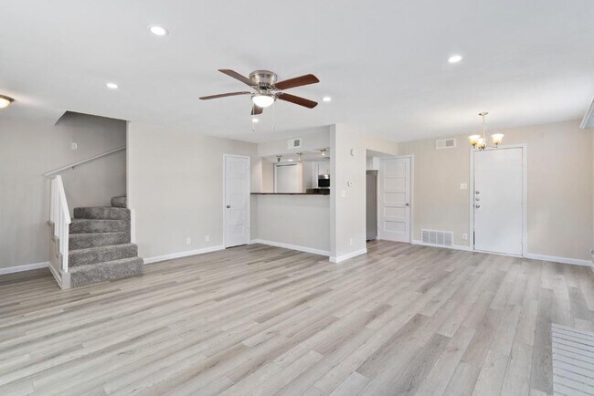 Photo - 1813 Woodland Ave