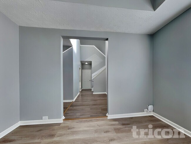 Photo - 6836 Bridgewood Dr