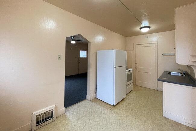 Photo - 7 N Elm St Unit 9 N Elm