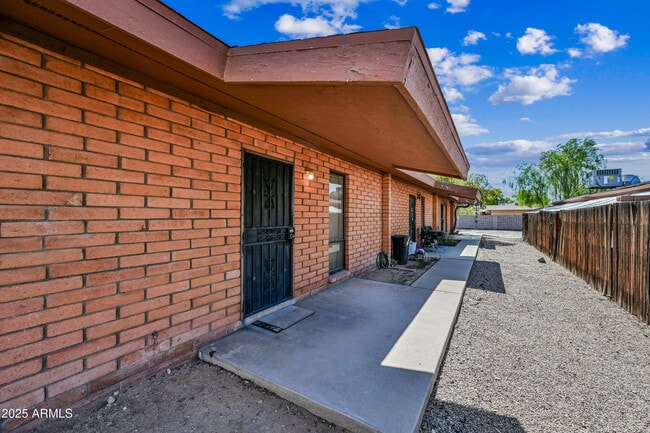 Building Photo - 721 E Fremont Rd Unit 6 Rental
