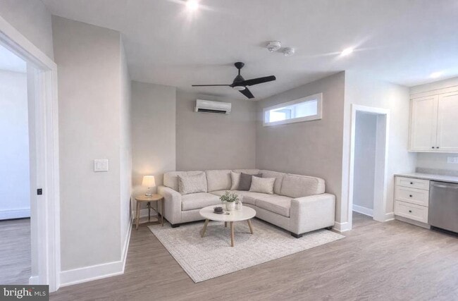 Photo - 216 W Front St Unidad 3