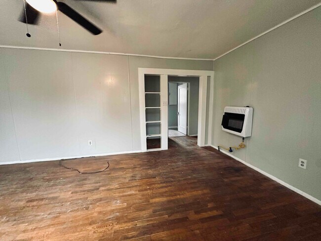407 NW 5th St Unit above garage