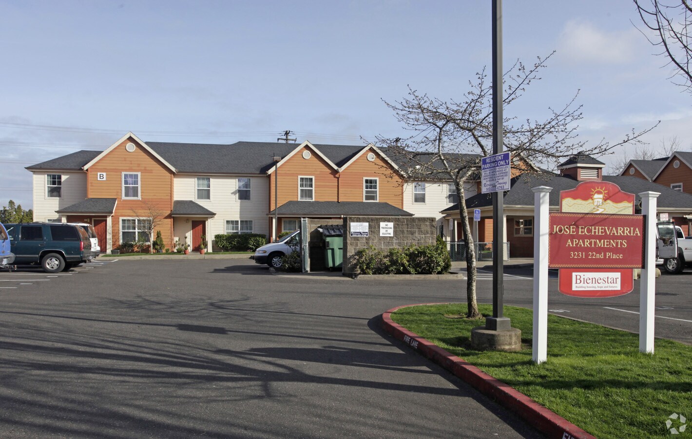 Photo - Jose Echevarria Apartments