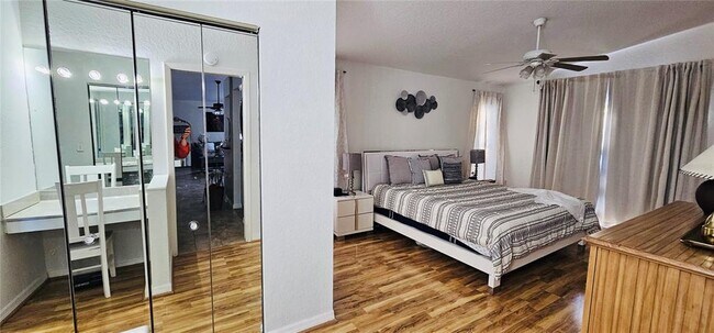 Photo - 2068 Preymore St