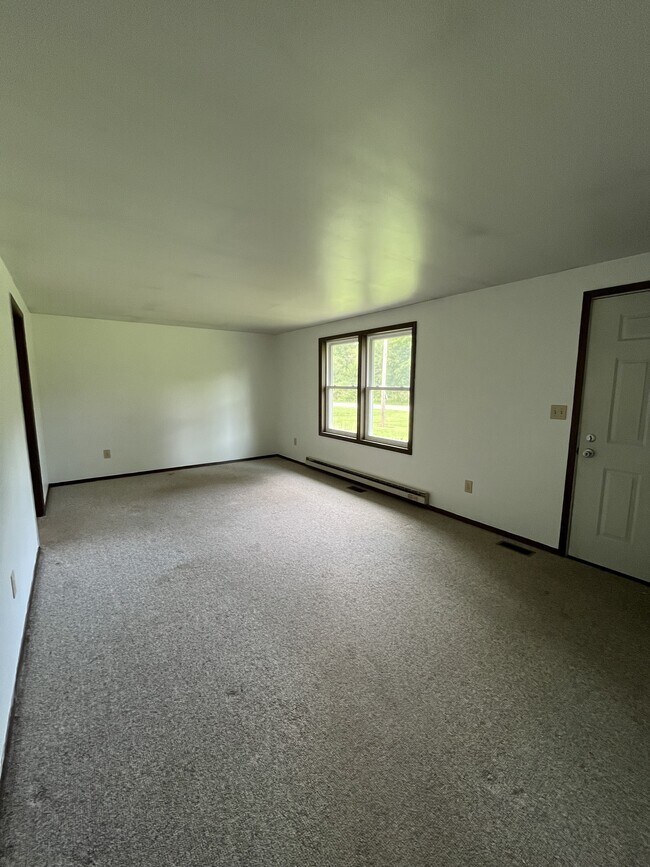Photo - 4715 Hebbardsville Rd