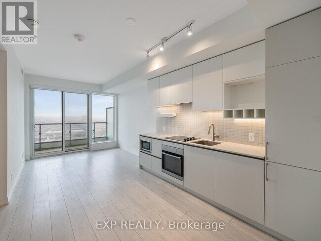 Photo - 898 Portage Pkwy Unit 3101