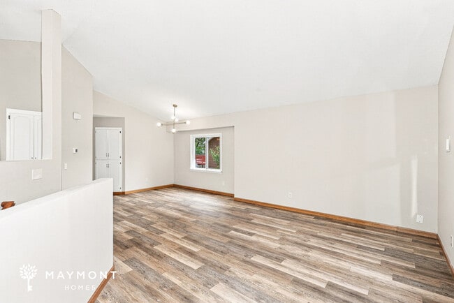 1509 80th Ave N