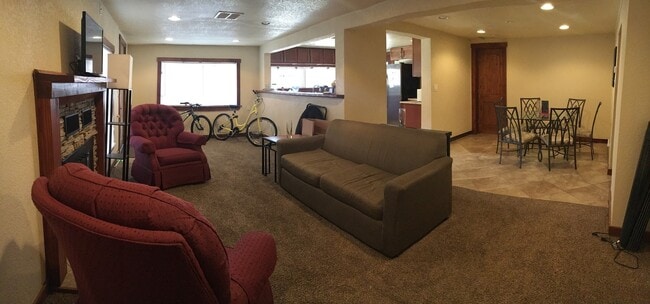 Building Photo - 5BD/3BA North Boulder Home Near Pearl St, CU & Hiking | Avail. August 2026 Pre-Lease