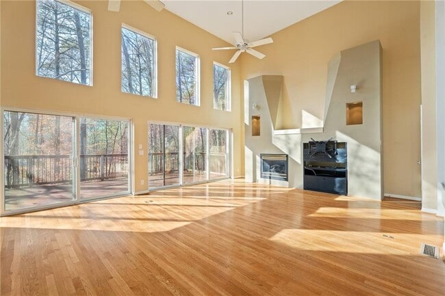 Photo - 3010 Bluffton Way