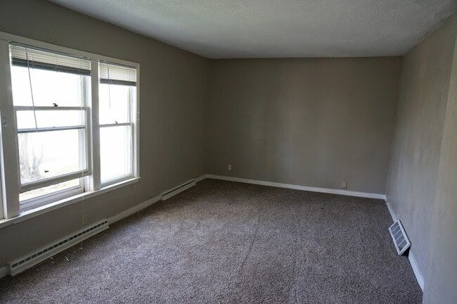 Photo - AVAILABLE JUNE 1ST 2026 - 4 bed, 2 bath home available!