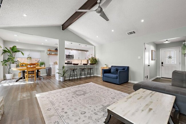 Photo - 805 Garden Path Dr