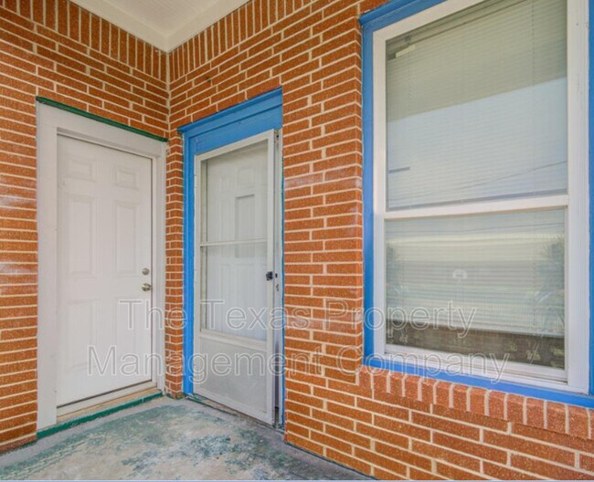 Photo - 712 40th St Unidad 2