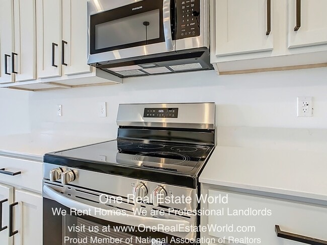 Photo - 2971 Maloof Dr