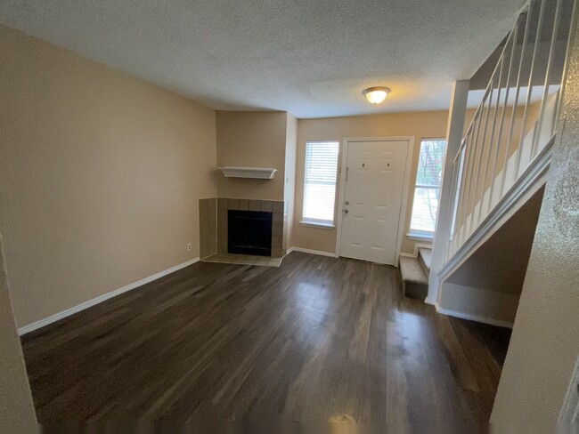 Entry & Living room - 10623 Starcrest Dr Townhome