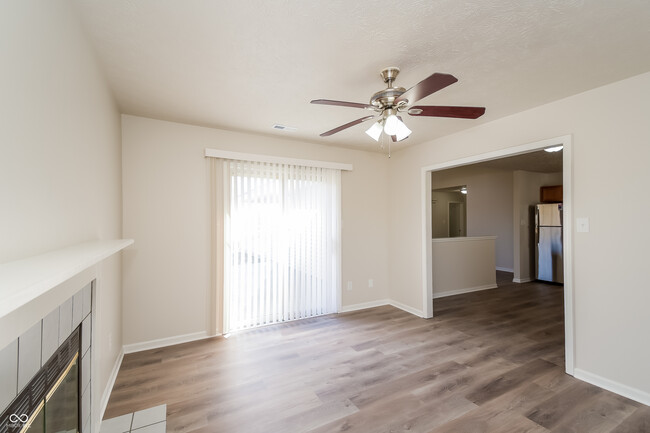 Photo - 6257 Cooper Pointe Dr House