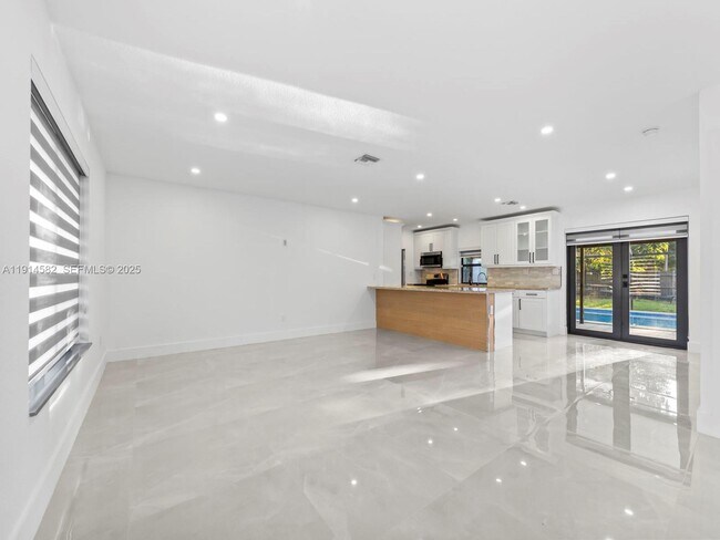 Photo - 19850 Franjo Rd