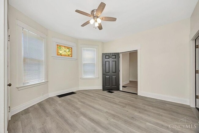 Photo - 600 Riddle Rd