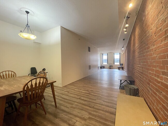 196 Crown St Unit 309