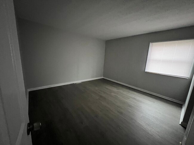 Hillcrest Apartments