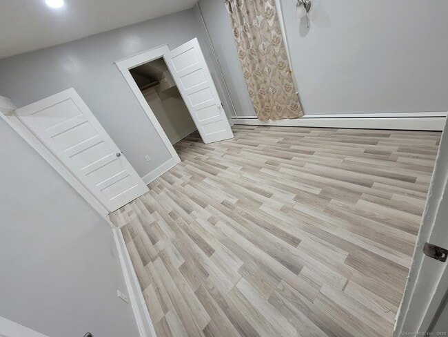 Photo - 120 Brown St Unit 1