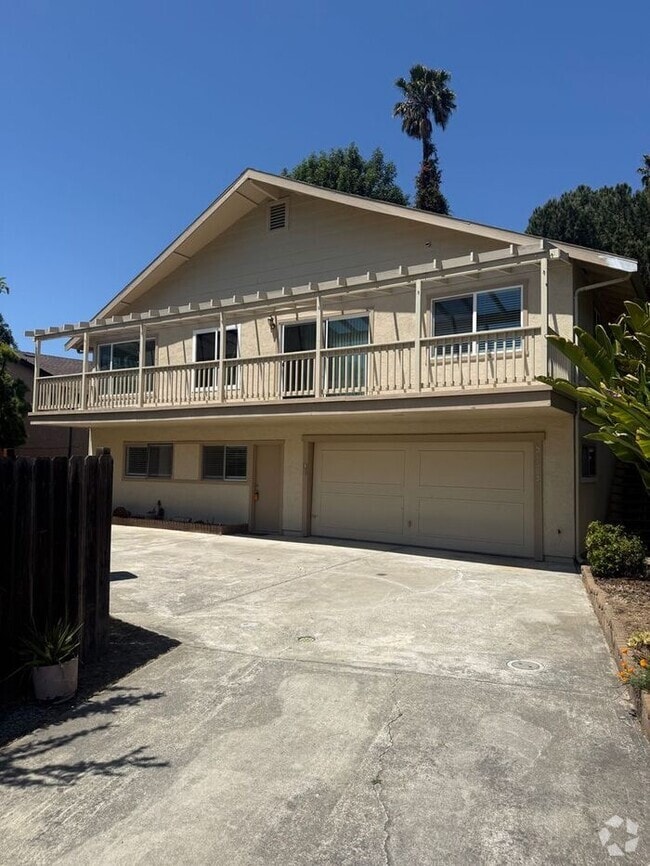 Building Photo - Cozy 1 Master bedroom 1 bath Rental