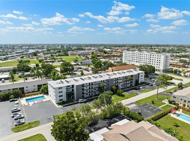 "Chic 2-Bed, 2-Bath Condo with Granite Fin... - "Chic 2-Bed, 2-Bath Condo with Granite Fin... Unit 103