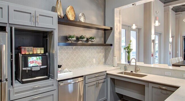 Photo - 529 Barker-Clodine Rd Unidad 16204