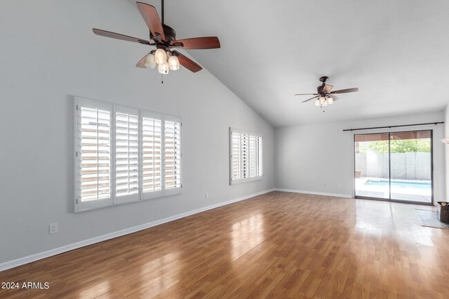 Photo - 11305 E Sunnyside Dr