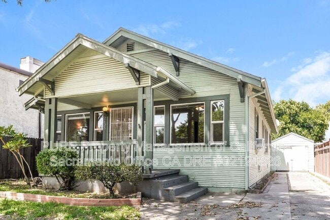 Photo - 2625 D St