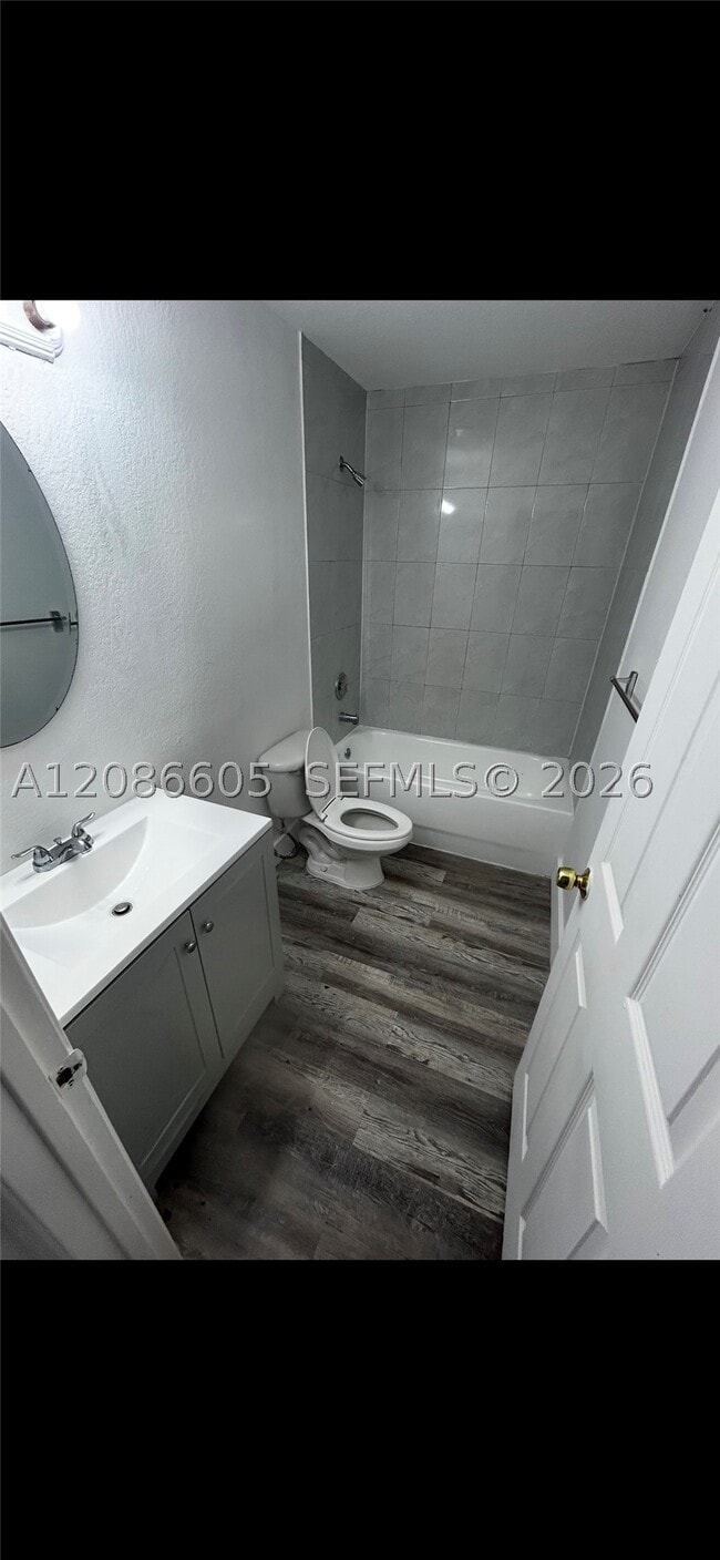 50 NW 166th St