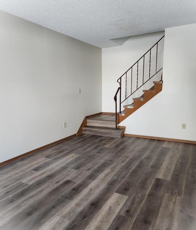 Photo - 5655 Brandlwood Ct