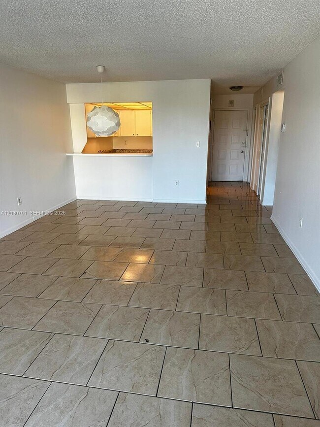 Photo - 6950 Miami Gardens Dr Unit 2-304