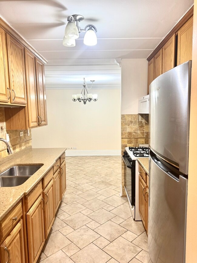 Photo - 300 S Roselle Rd