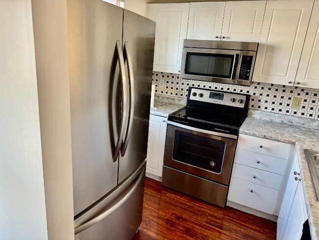 Photo - 7398 Donovan Dr