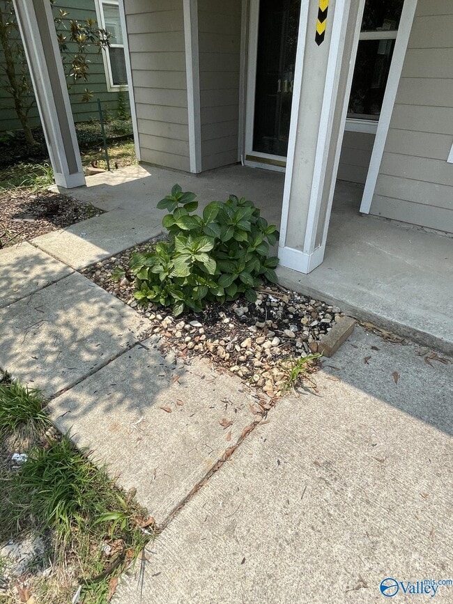 Photo - 118 Blackwell Ct